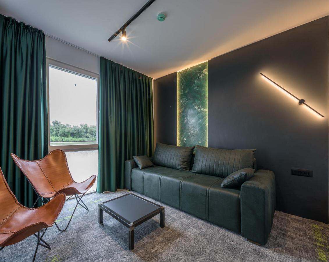 Hotel Joy 5 &