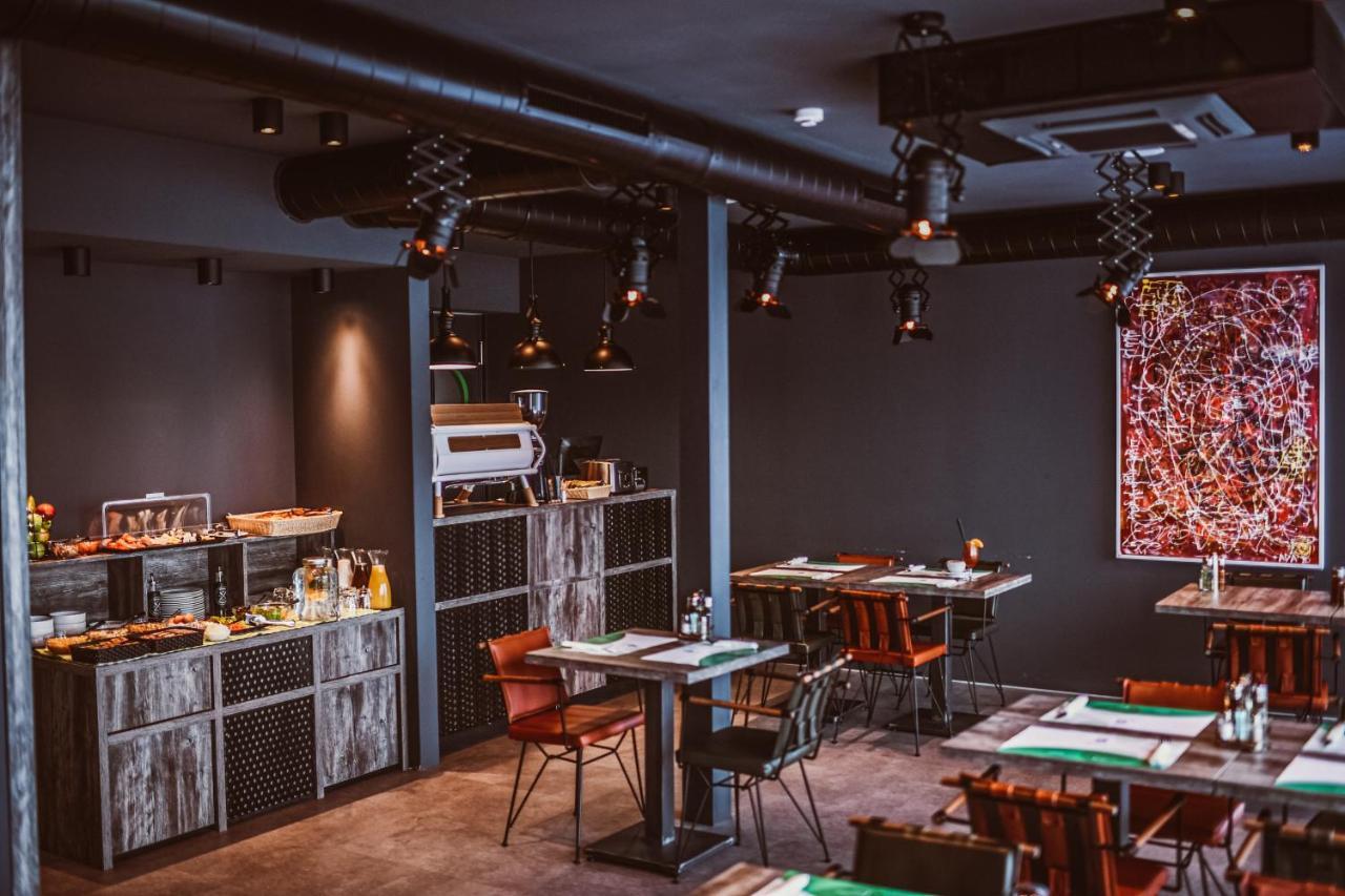 Joy 5 & 4* Belgrado